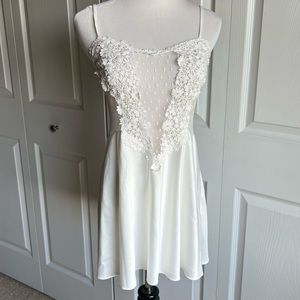 FLORA NIKROOZ nightgown M